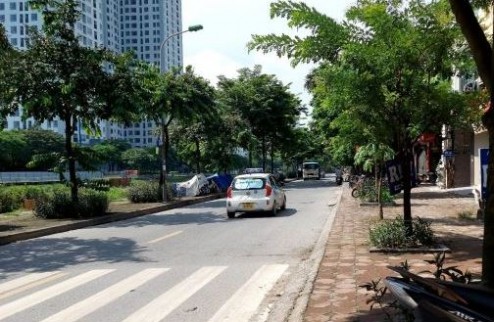 Bán nhà~DT40Mx5T,kim Giang –Hoàng Mai,lô góc– ôtô đỗ cửa-Linh Đàm giá 3.9 tỷ